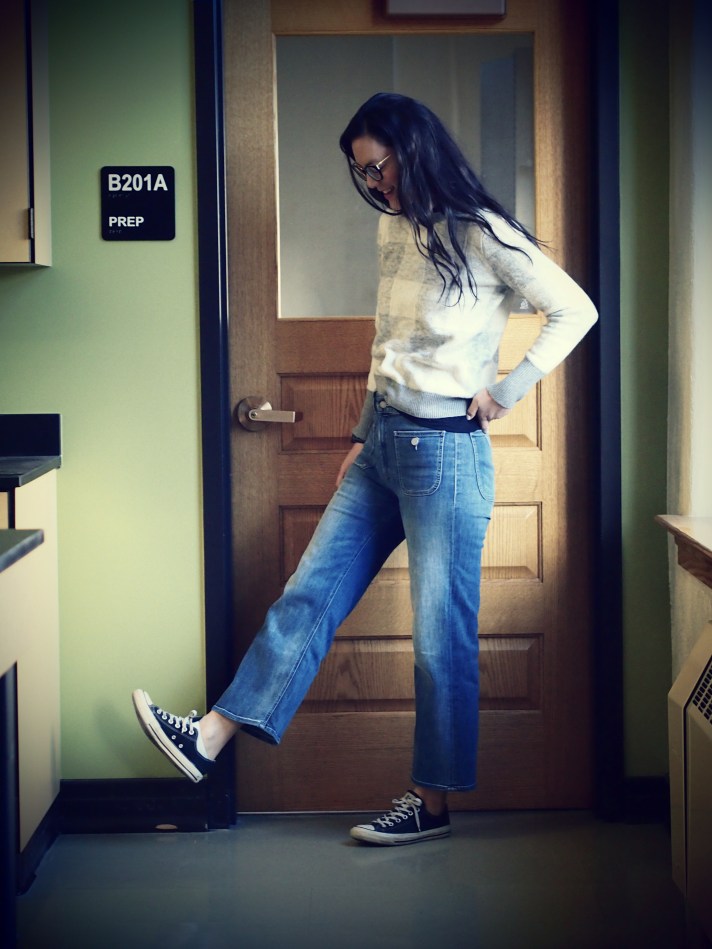 mother-denim-high-rise-maverick3